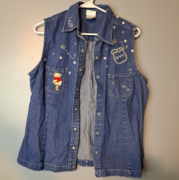 Vintage Disney. Pooh denim vest. Size Large - Picture 3 of 8